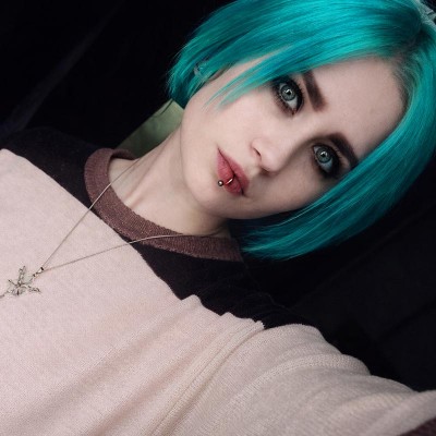 Anthocyanin B13 Mint Blue – Бірюзовий